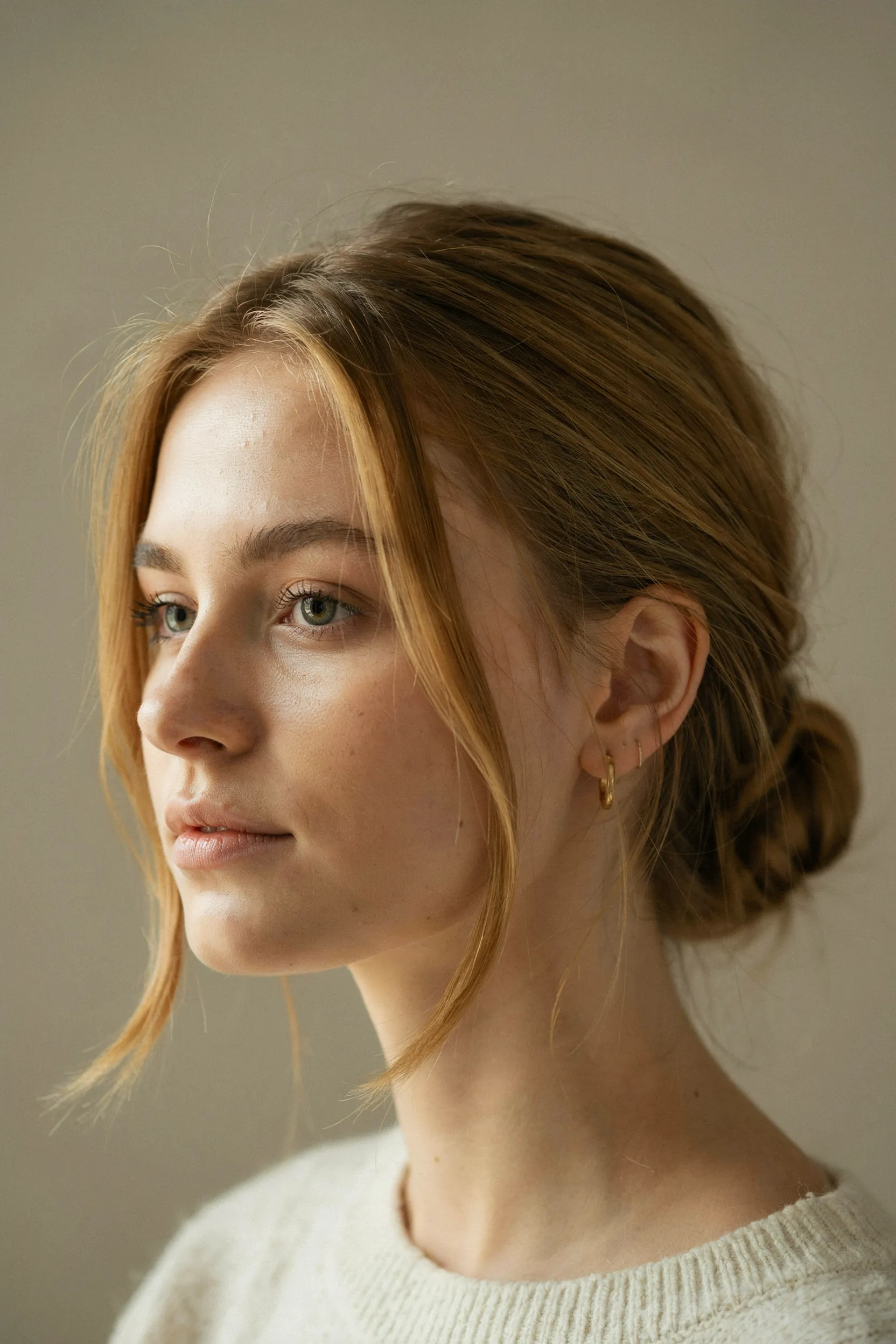 messy low bun