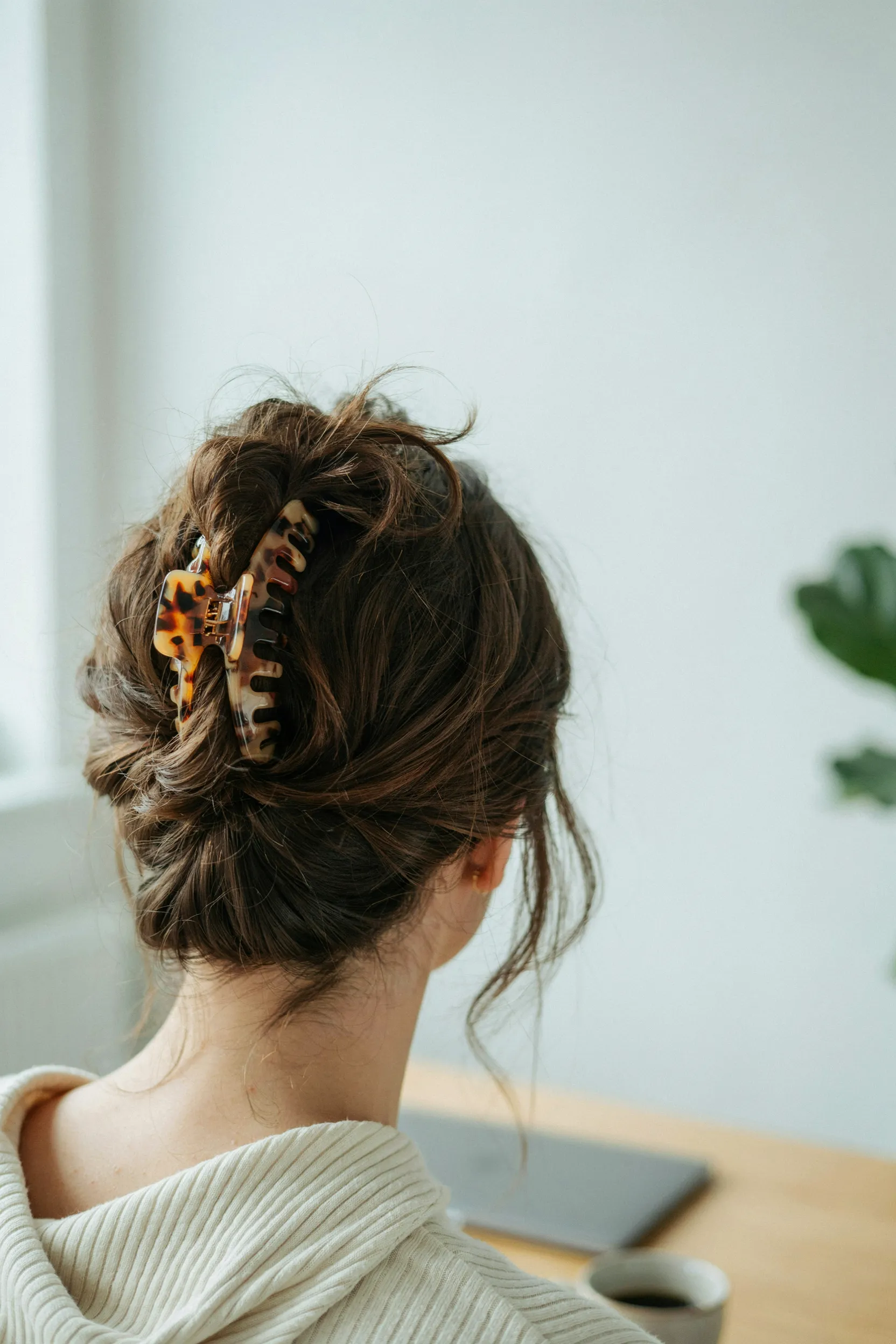 claw clip twist