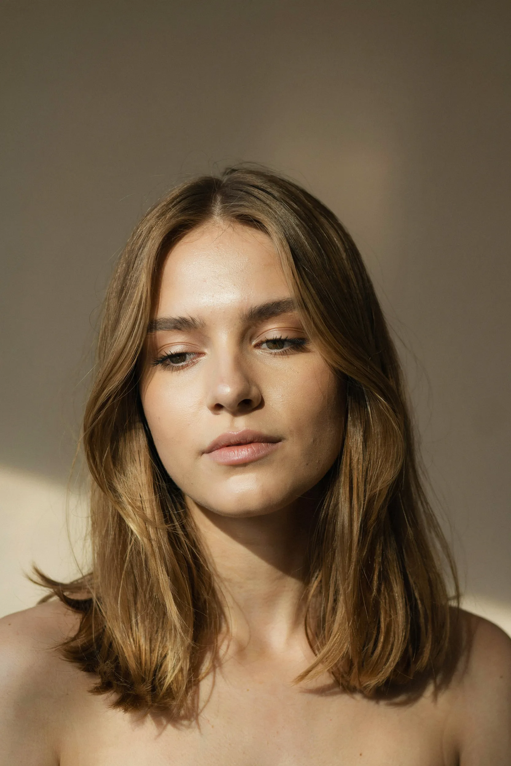 wispy face-framing layers