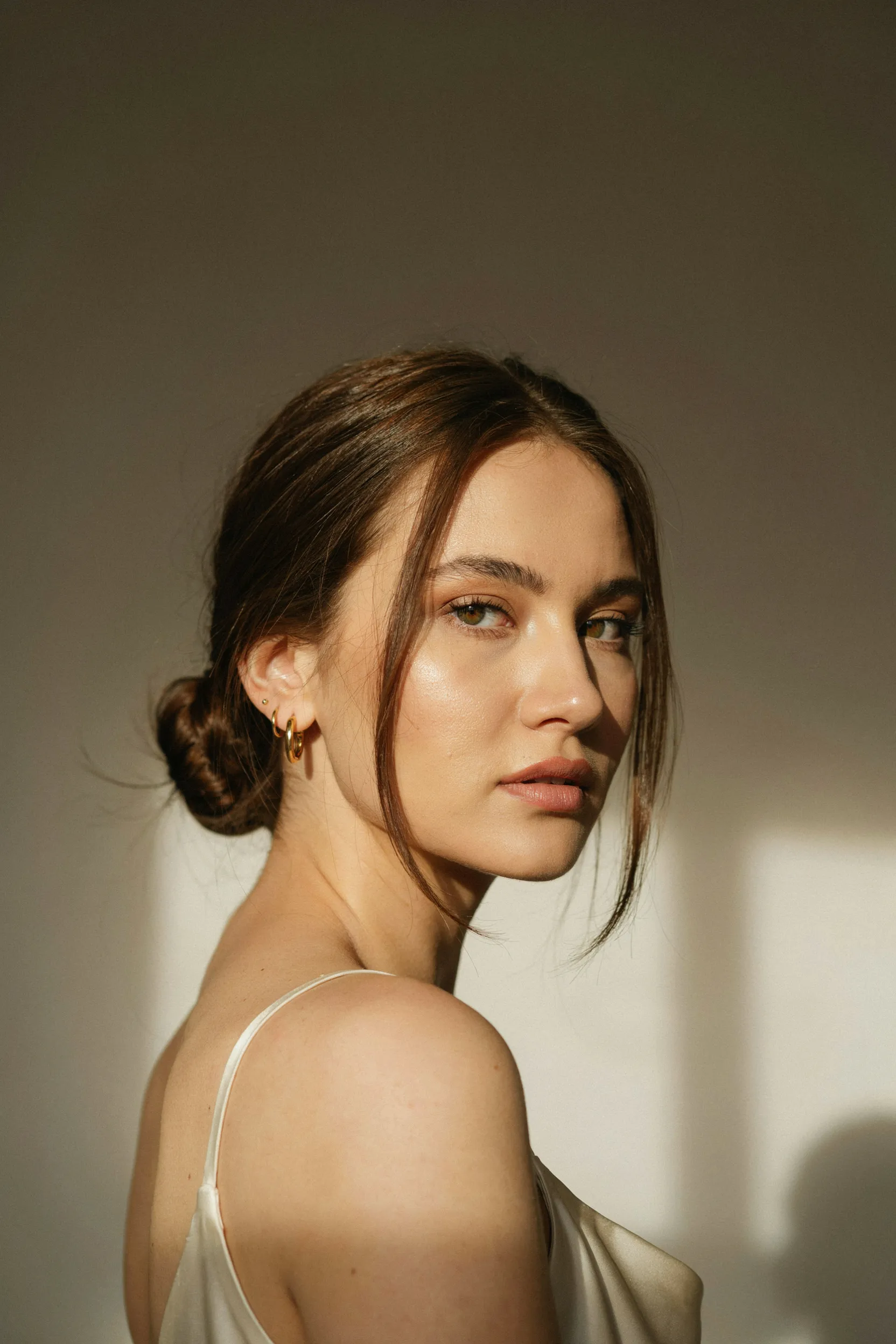 textured low bun