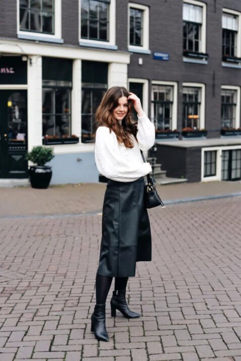Leggings With A Flowy Leather-Look Midi Skirt