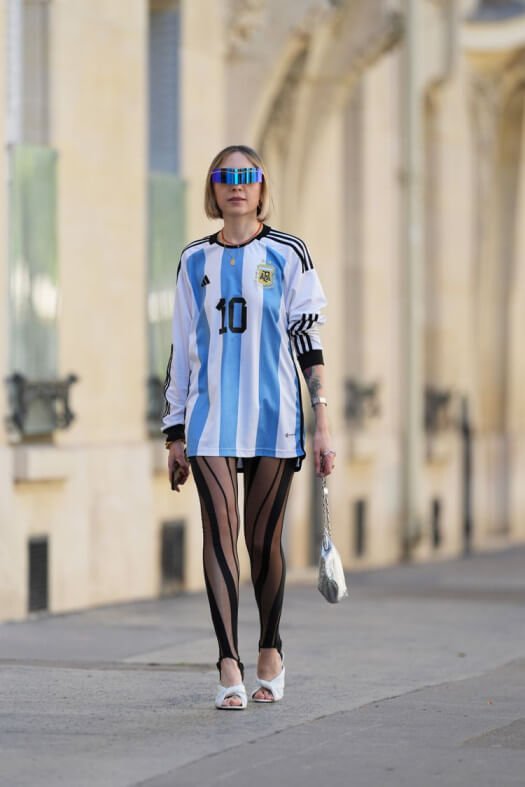 Leggings with a team jersey