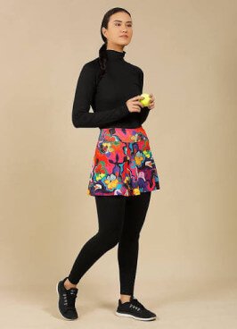 Printed leggings with a solid skirt